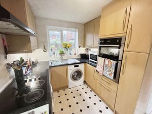 Kitchen- click for photo gallery